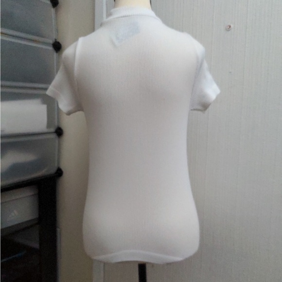 White Ribbed Short Sleeve Top - Picture 2 of 3